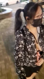 晚上公园的露出1