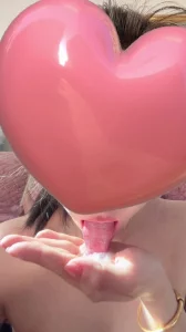 细细品味jing液的味道，老公爽的不要不要的